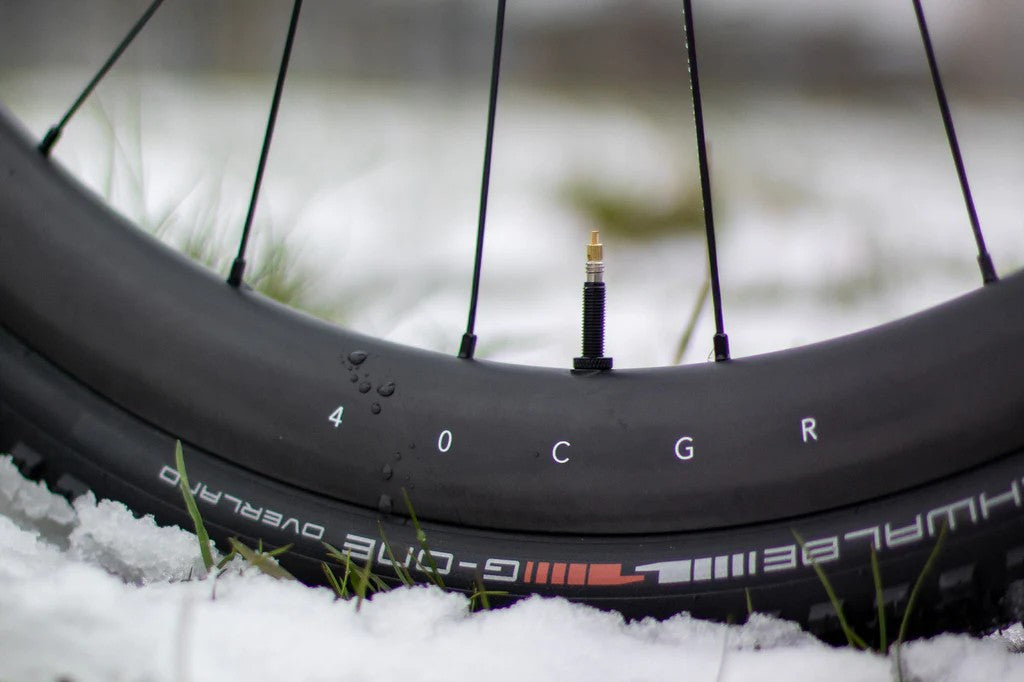 HUNT x Classified 40 Carbon Gravel Race Disc Hookless Wheelset 1270 grams