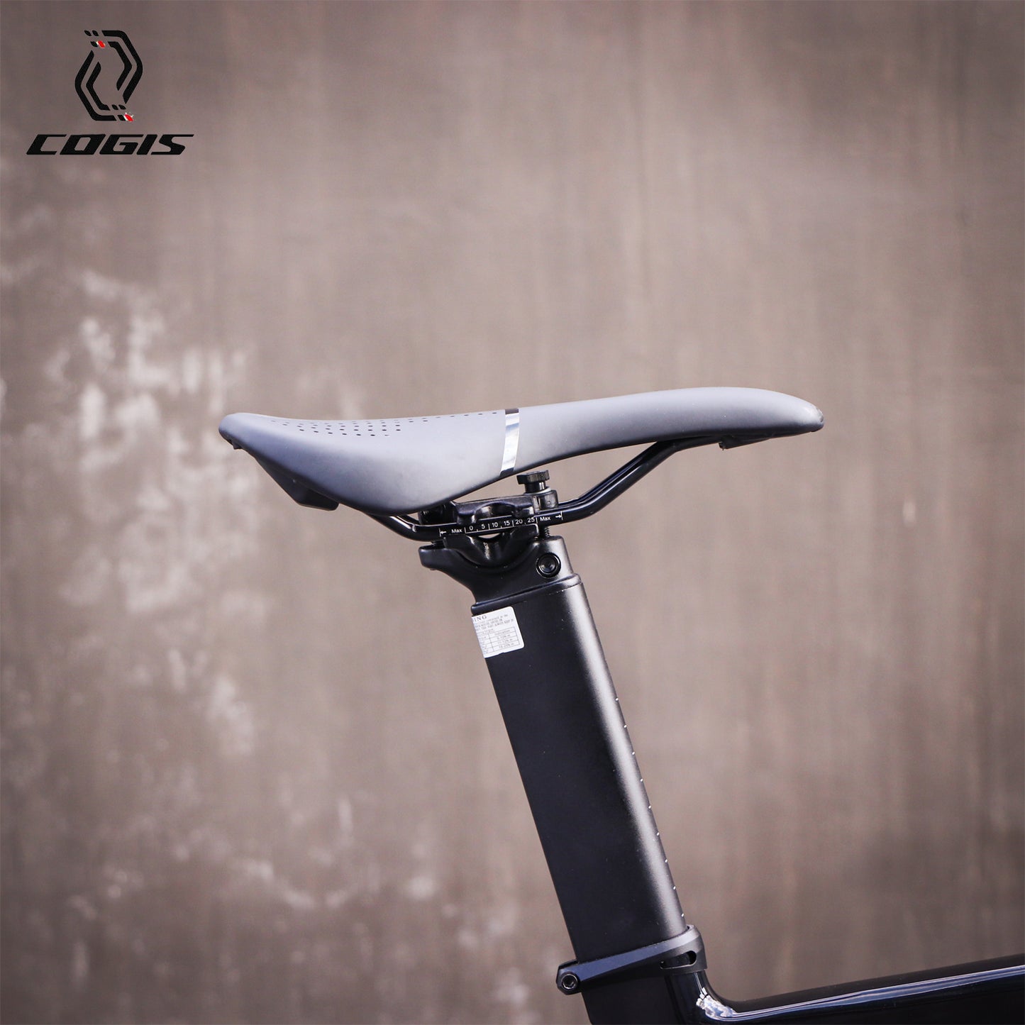 COGIS RT600 700c Aluminum Alloy 6061 2x11 Road Bike - Black/Grey