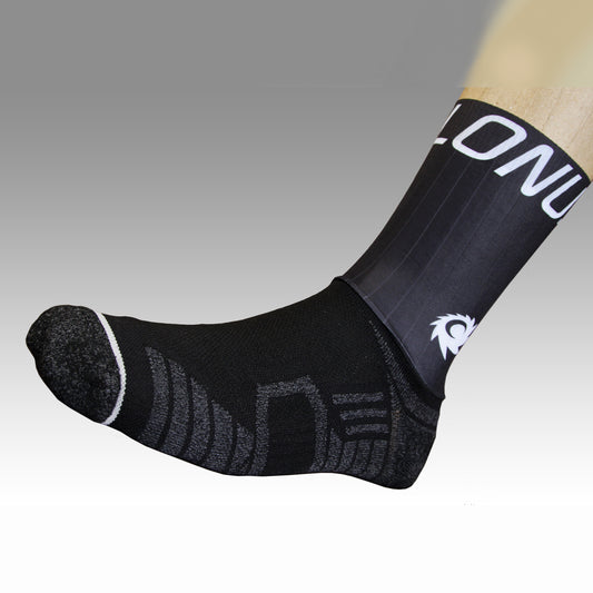 Cyclonus Renegade Aero Socks - Black