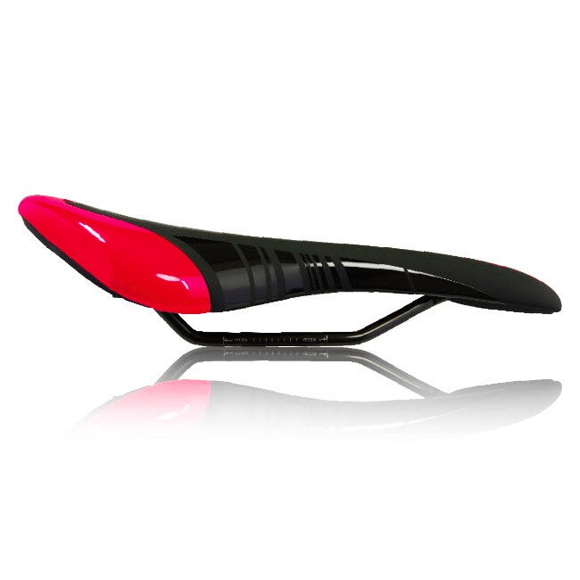 DDK 905 Race Saddle D9019 138mm 297g - Black / Red