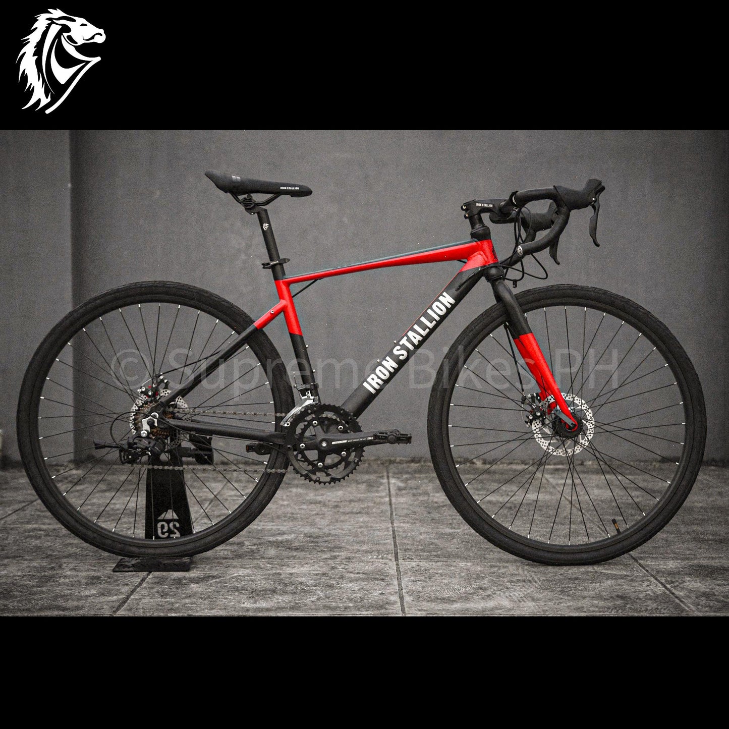 Iron Stallion Thoroughbred 700x23c Road Bike - Black / Red